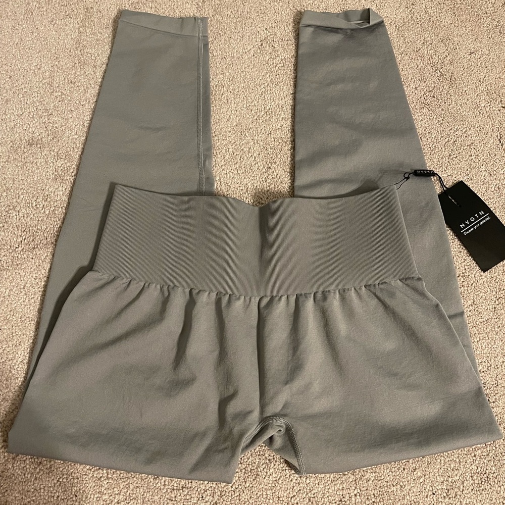NVGTN Solid Seamless Leggings Light Grey